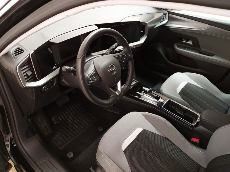 Opel Mokka-e Elegance • Full LED — 6