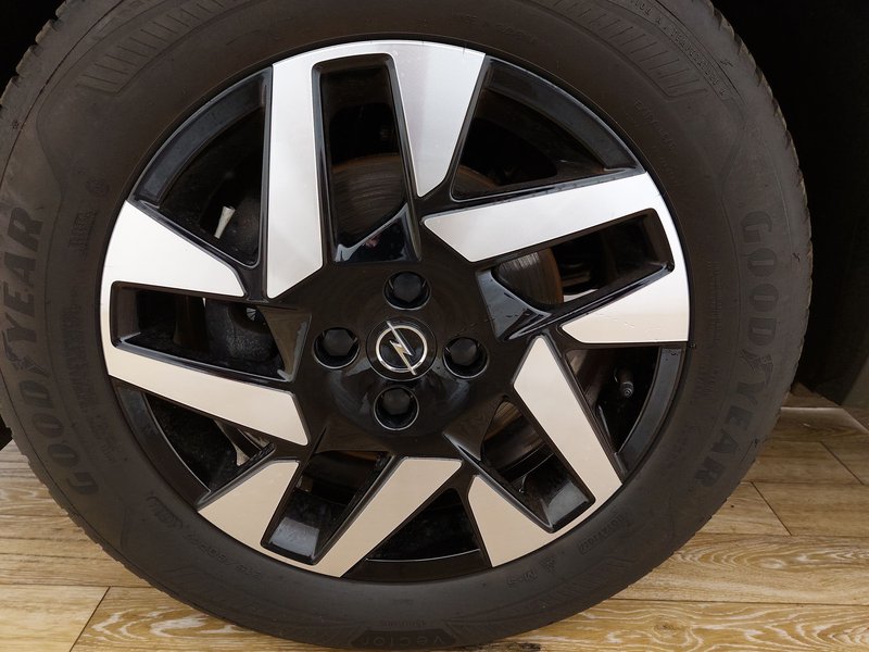 Opel Mokka-e Elegance • Full LED — 8
