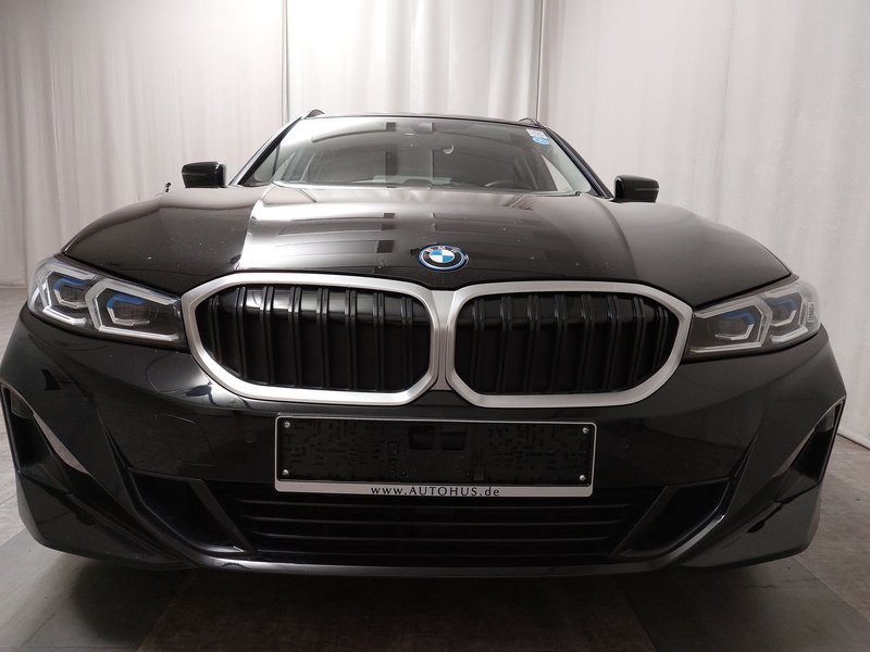 BMW 320e Touring automatik • ACC • AHK — 10