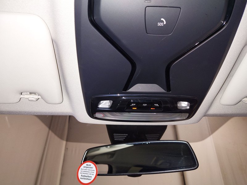 BMW 320e Touring automatik • ACC • AHK — 13