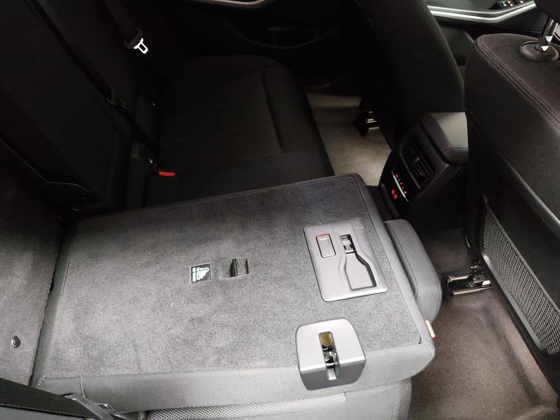 BMW 320e Touring automatik • ACC • AHK — 23