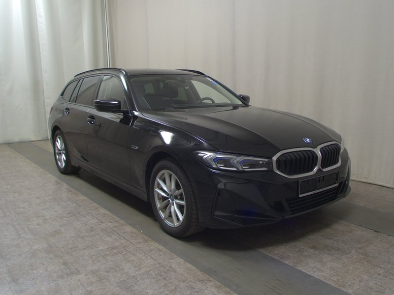 BMW 320e Touring automatik • ACC • AHK — 3