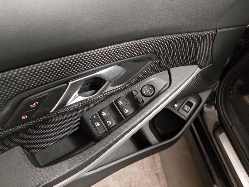 BMW 320e Touring automatik • ACC • AHK — 5