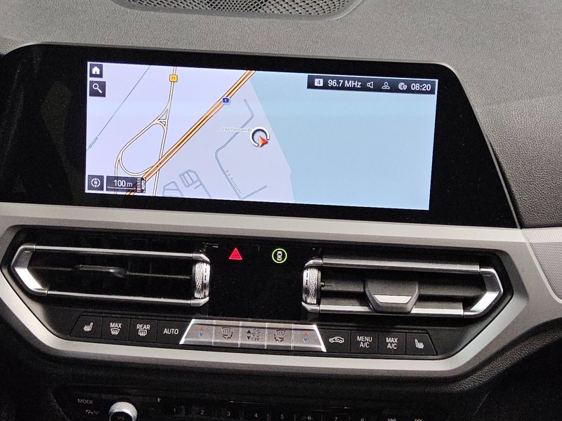 BMW 320d Touring automatik Advantage • ACC • kuka za vuču — 7