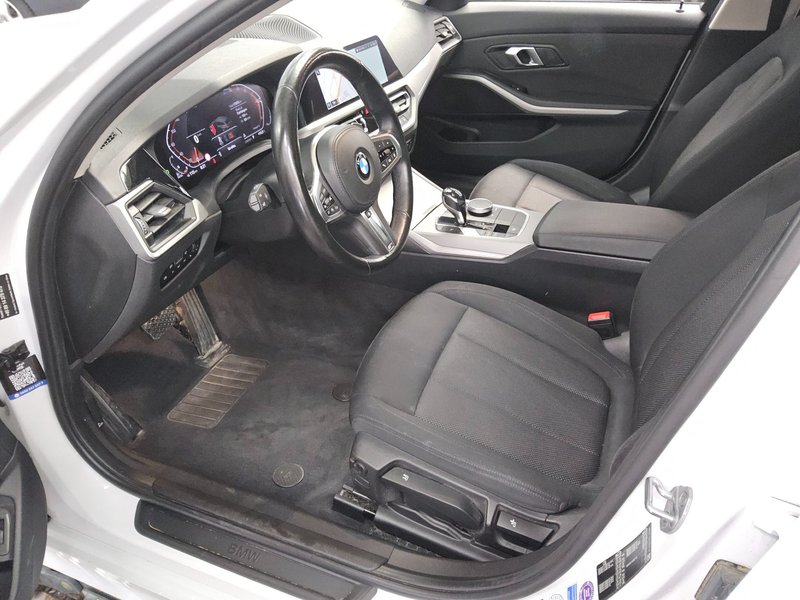 BMW 320d Touring automatik Advantage • ACC • kuka za vuču — 8