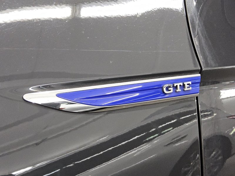 Volkswagen Passat Variant GTE 1.4 TSI • masaža • ACC — 11