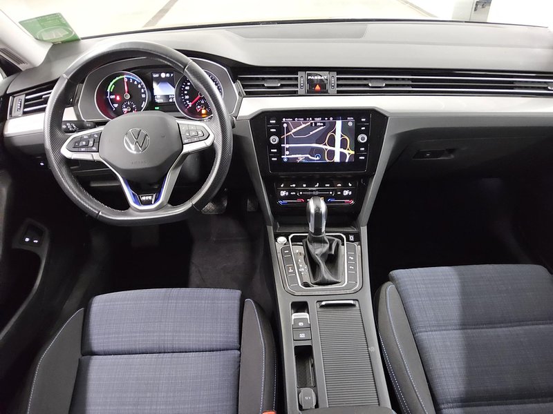 Volkswagen Passat Variant GTE 1.4 TSI • masaža • ACC — 5
