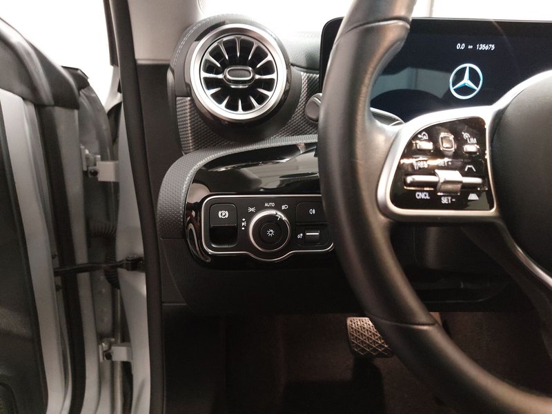 Mercedes-Benz CLA 250 e automatik Progressive • ACC • LED — 13