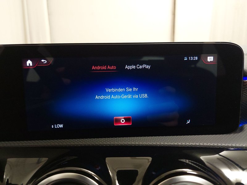 Mercedes-Benz CLA 250 e automatik Progressive • ACC • LED — 21