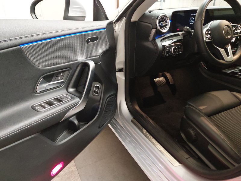 Mercedes-Benz CLA 250 e automatik Progressive • ACC • LED — 9