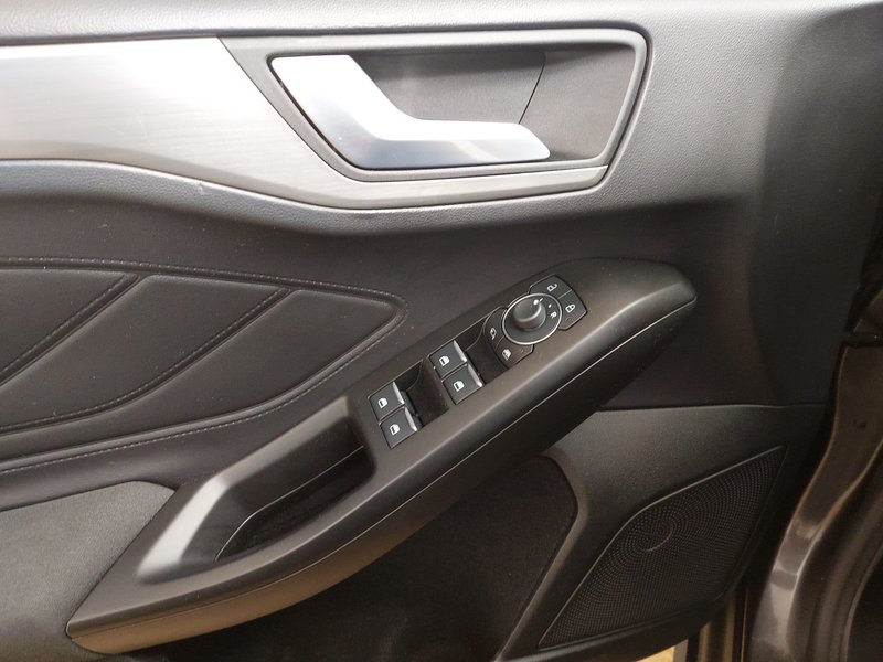 Ford Focus Turnier 1.5 EcoBlue Titanium automatik • Full LED — 5