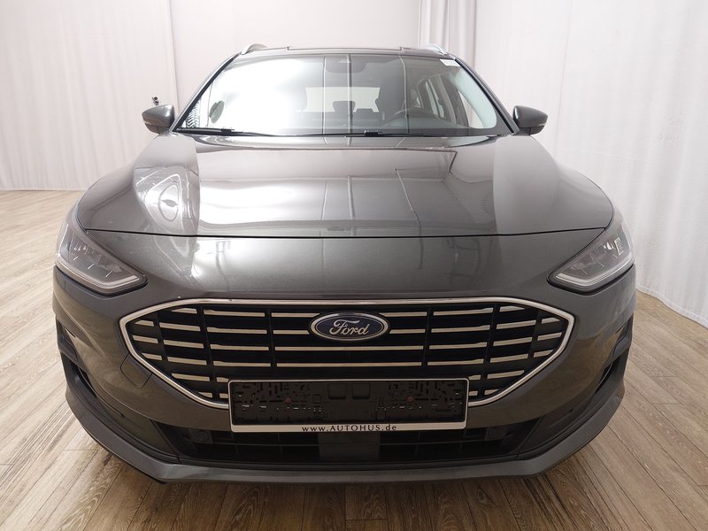 Ford Focus Turnier 1.5 EcoBlue Titanium automatik • Full LED — 9