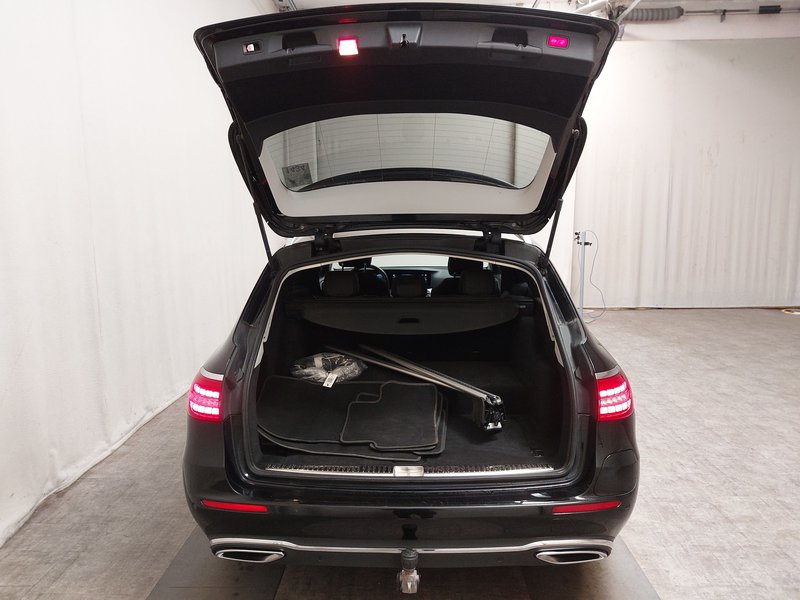 Mercedes-Benz E 300 de karavan automatik Avantgarde • ACC • LED — 16