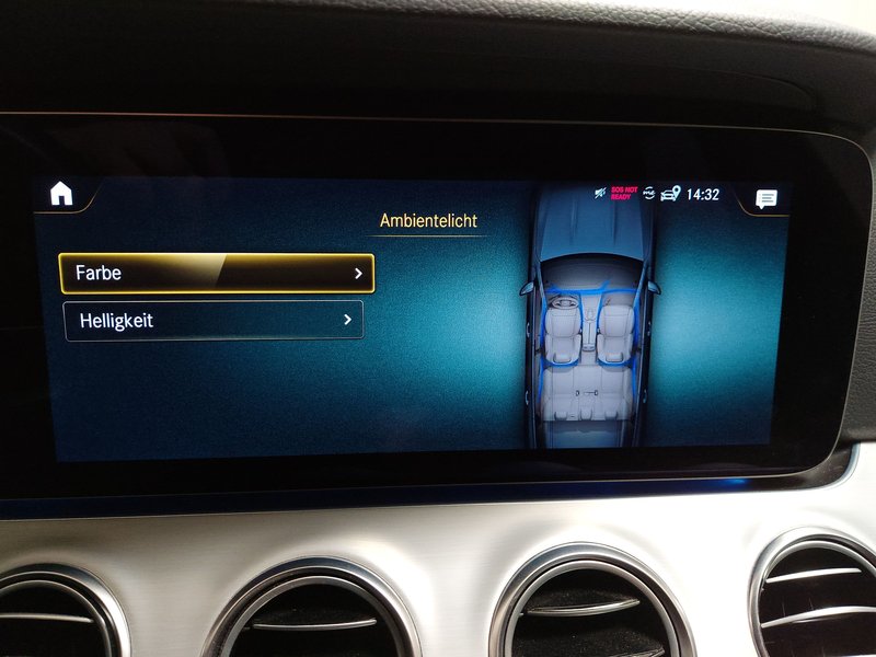 Mercedes-Benz E 300 de karavan automatik Avantgarde • ACC • LED — 19