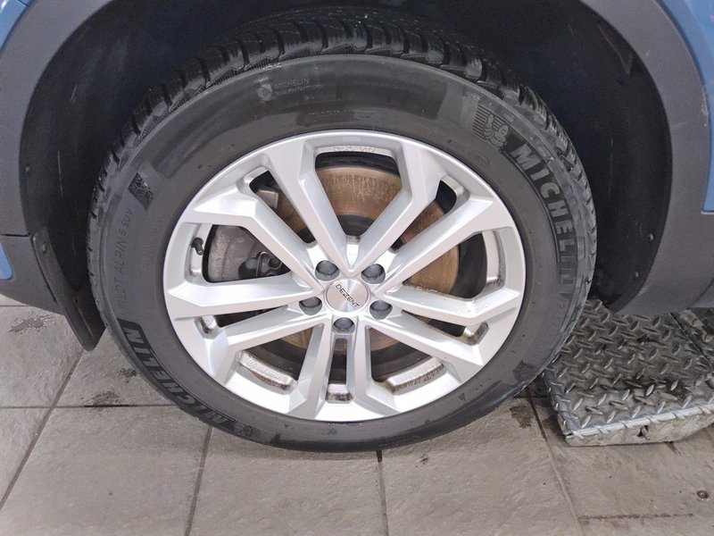 Volvo XC40 T5 Recharge Plus Dark automatik • ACC • LED — 11