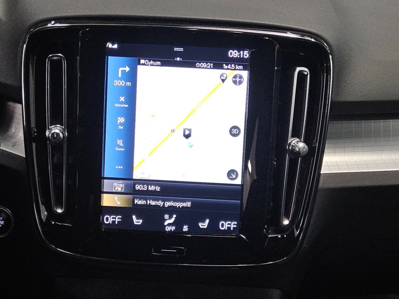 Volvo XC40 T5 Recharge Plus Dark automatik • ACC • LED — 7