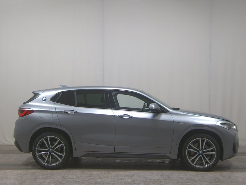 BMW X2 xDrive25e automatik M Sport • HUD • Full LED
