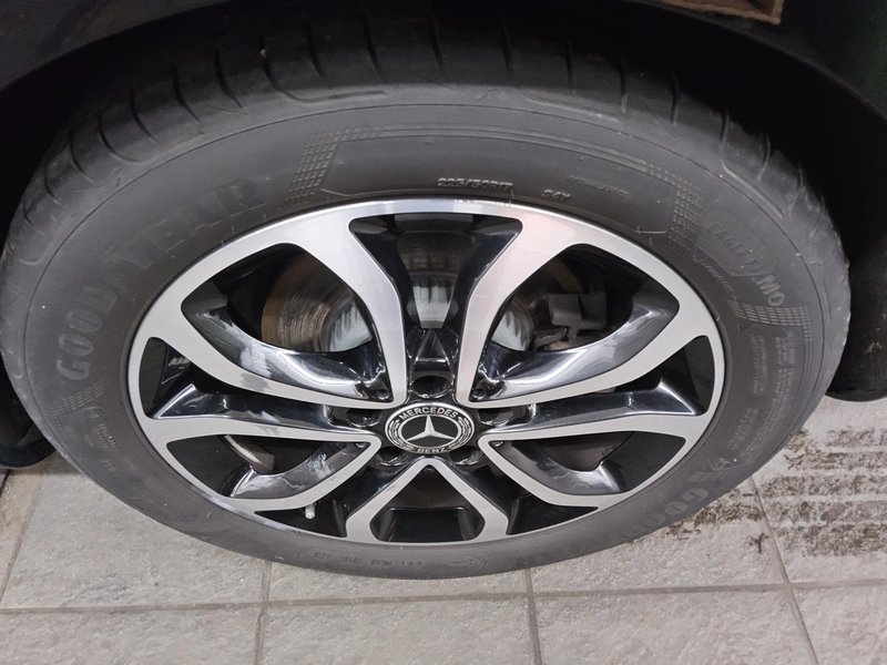 Mercedes-Benz C 220 d karavan automatik Avantgarde • panorama • LED — 11