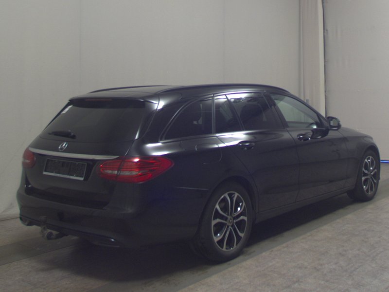 Mercedes-Benz C 220 d karavan automatik Avantgarde • panorama • LED — 4