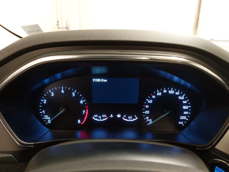 Ford Focus Turnier 1.0 EcoBoost Titanium • Full LED • navigacija — 21