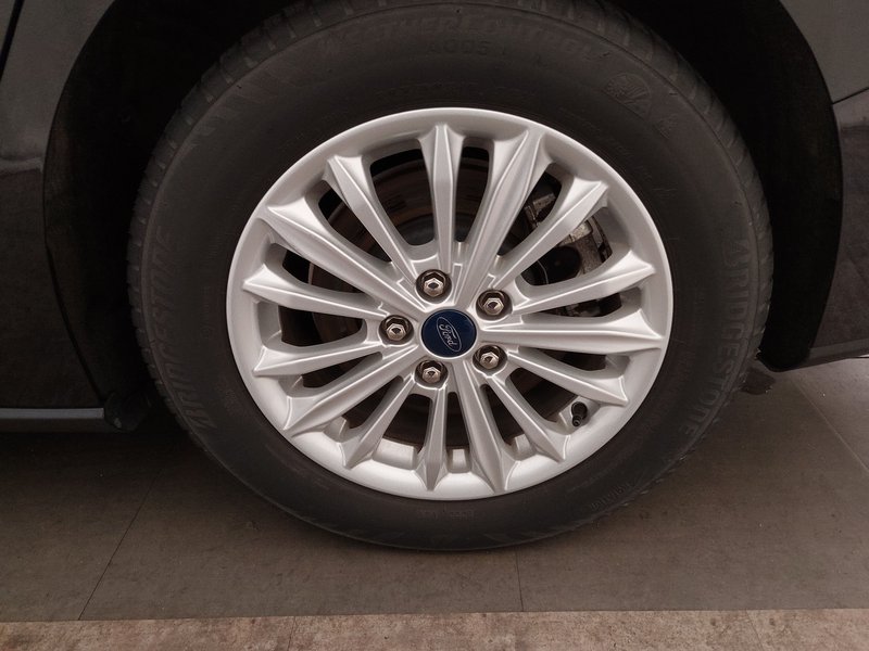 Ford Focus Turnier 1.0 EcoBoost Titanium • Full LED • navigacija — 8