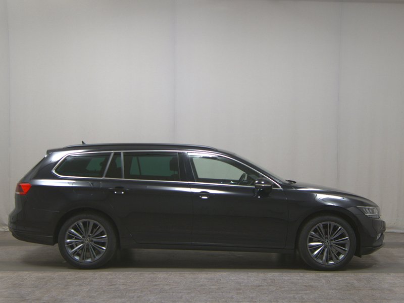 Volkswagen Passat Variant 2.0 TDI automatik • ACC • LED