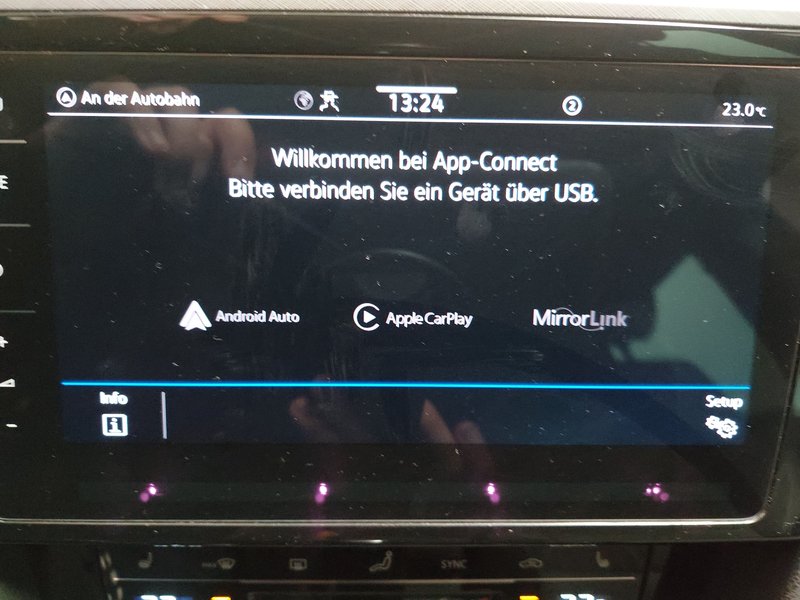 Volkswagen Passat Variant 2.0 TDI automatik • ACC • LED — 22