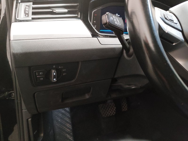 Volkswagen Passat Variant 2.0 TDI automatik • ACC • LED — 7