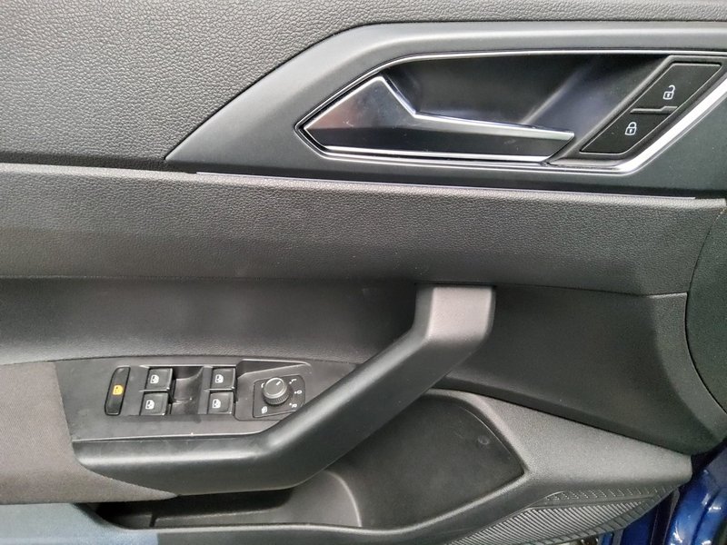 Volkswagen Taigo 1.0 TSI R-Line • ACC • digitalni instrumenti — 10