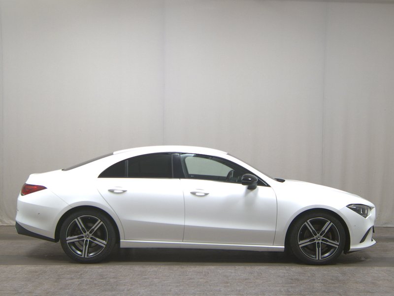 Mercedes-Benz CLA 200 d automatik Progressive • Adaptivno ogibanje
