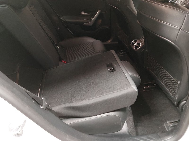 Mercedes-Benz CLA 200 d automatik Progressive • Adaptivno ogibanje — 11