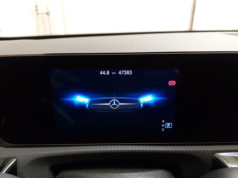 Mercedes-Benz CLA 200 d automatik Progressive • Adaptivno ogibanje — 17