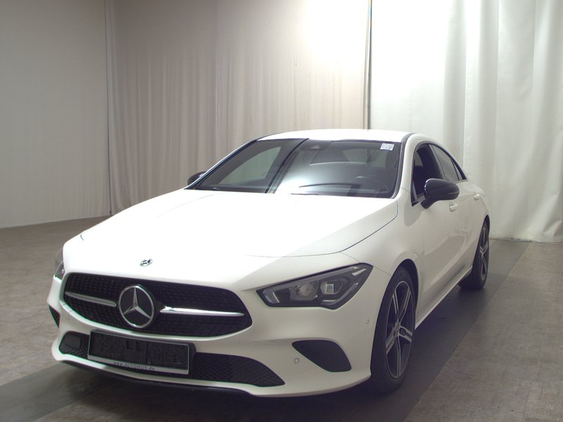 Mercedes-Benz CLA 200 d automatik Progressive • Adaptivno ogibanje — 2