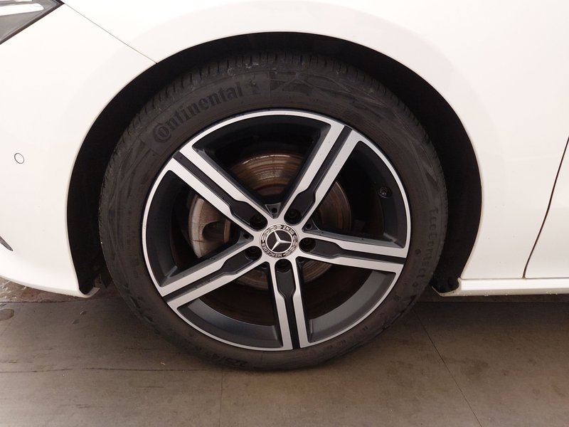Mercedes-Benz CLA 200 d automatik Progressive • Adaptivno ogibanje — 8