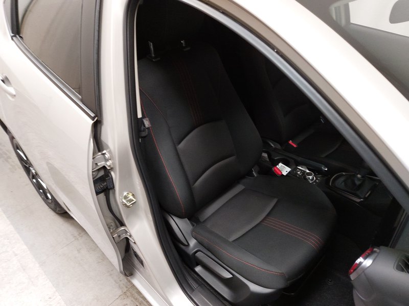 Mazda 2 1.5 Homura • Full LED • kamera — 10