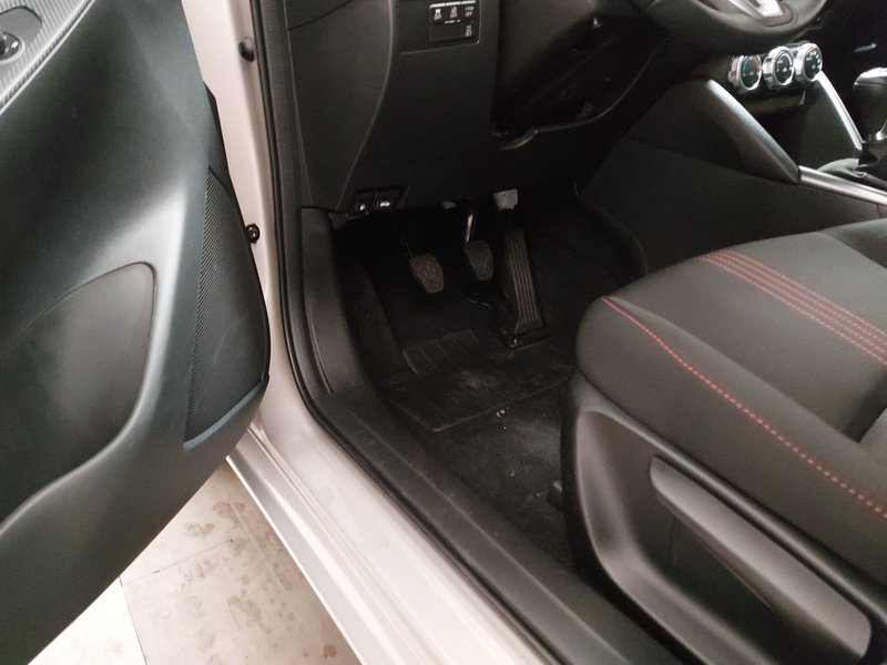 Mazda 2 1.5 Homura • Full LED • kamera — 7