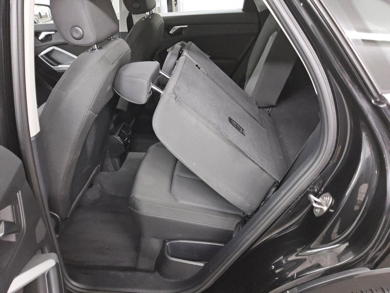 Audi Q3 Sportback 35 TFSI automatik • ACC • Full LED — 13