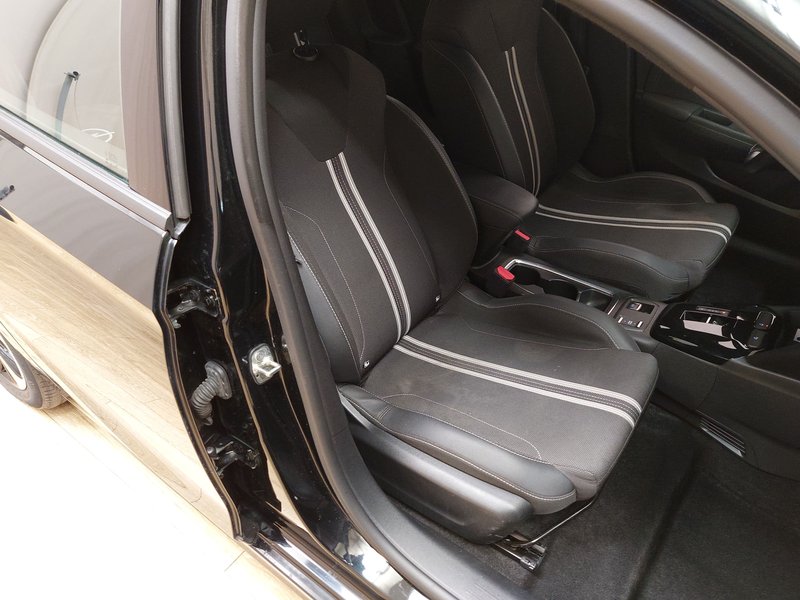 Opel Corsa-e GS Line • LED — 10