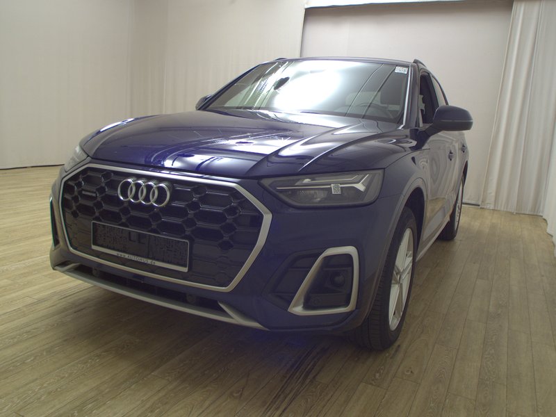Audi Q5 40 TDI automatik S line • AHK • Full LED — 2