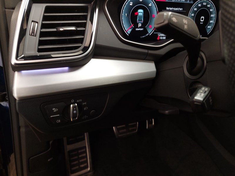 Audi Q5 40 TDI automatik S line • AHK • Full LED — 7