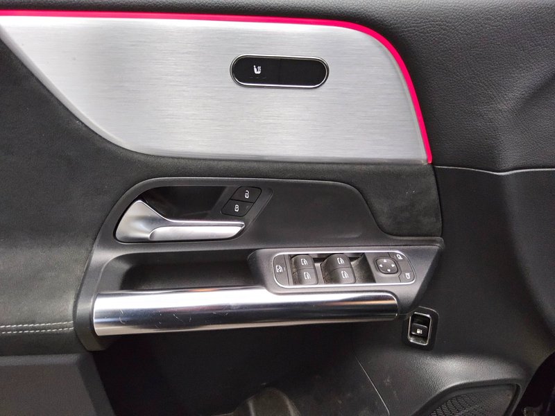 Mercedes-Benz B 250 e automatik AMG Line • LED — 10
