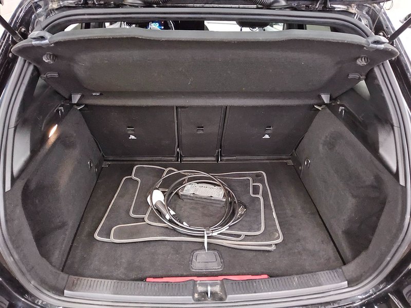 Mercedes-Benz B 250 e automatik AMG Line • LED — 12