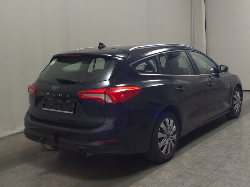 Ford Focus Turnier 1.5 EcoBlue Titanium automatik • ACC • AHK — 4