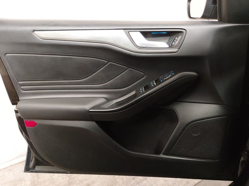 Ford Focus Turnier 1.5 EcoBlue Titanium automatik • ACC • AHK — 5
