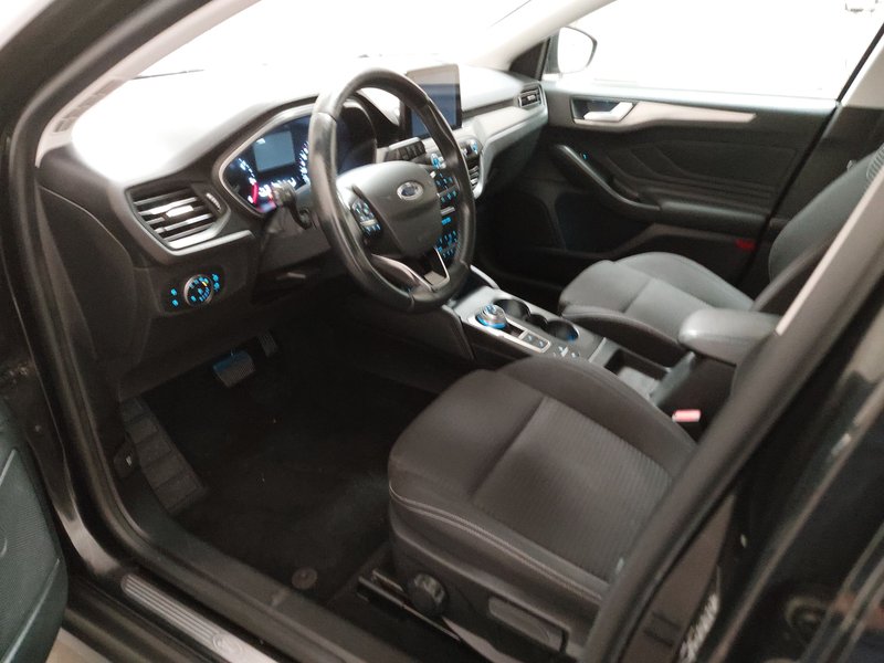 Ford Focus Turnier 1.5 EcoBlue Titanium automatik • ACC • AHK — 6