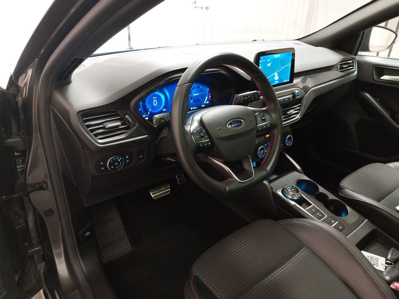 Ford Focus Turnier 1.5 EcoBlue ST-Line X automatik • panorama • LED — 8