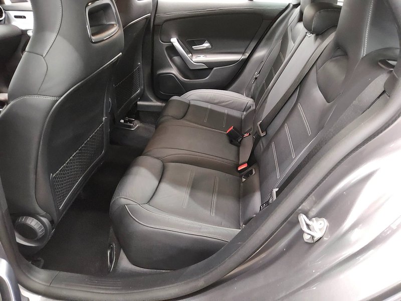 Mercedes-Benz CLA 250 e Shooting Brake automatik AMG Line • koža • LED — 13