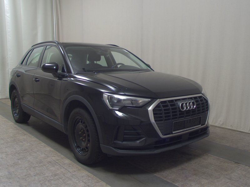 Audi Q3 35 TFSI automatik • digitalni instrumenti • LED — 3