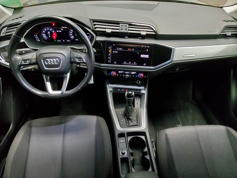 Audi Q3 35 TFSI automatik • digitalni instrumenti • LED — 5