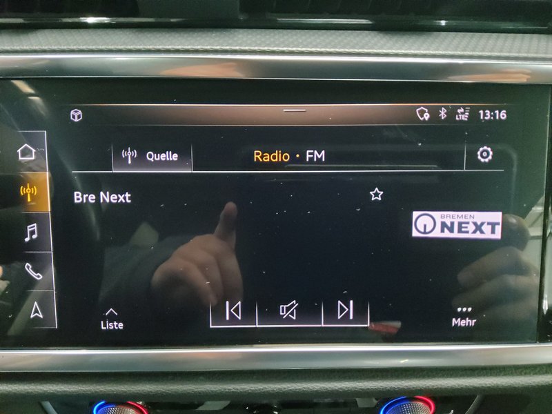 Audi Q3 35 TFSI automatik • digitalni instrumenti • LED — 7